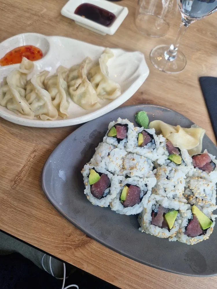 Californie Thon Avocat Raviolis Poulet